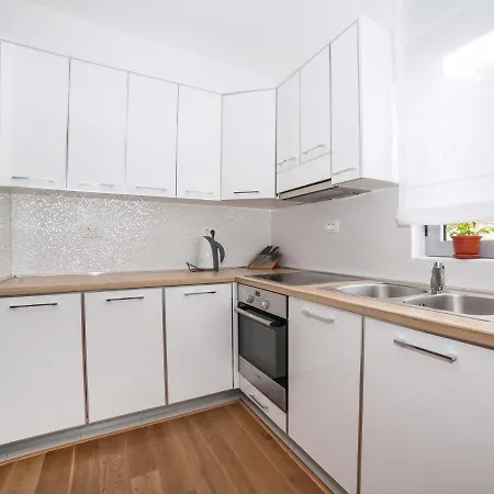 Apartments My Przno Светі-Стефан Екстер'єр фото
