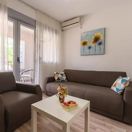 Apartments My Przno Светі-Стефан Екстер'єр фото